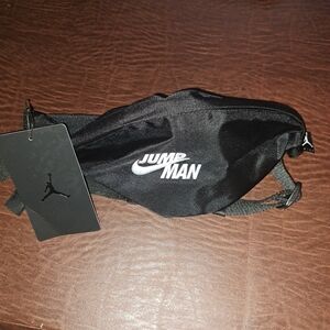 Nike Jordan Jumpman X Crossbody Fanny Pack Bag Black White
